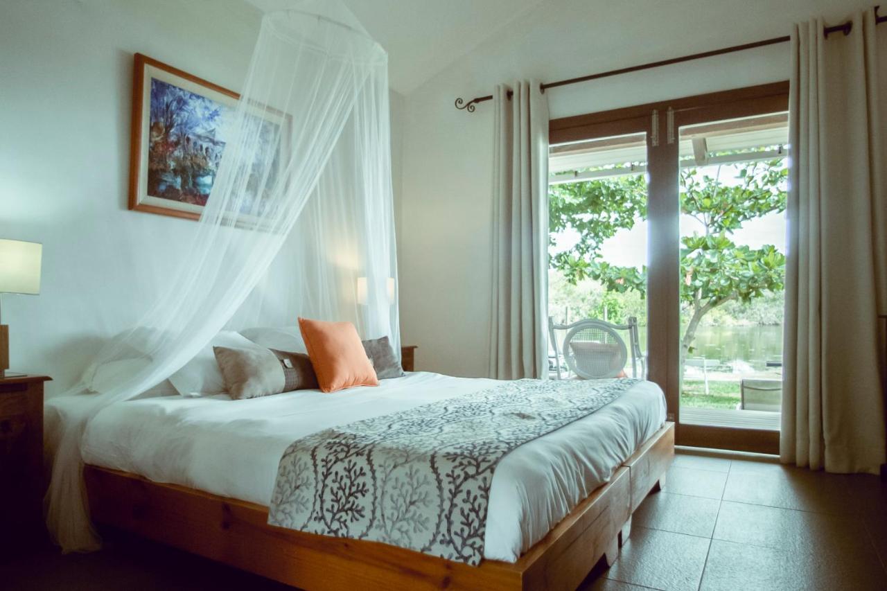 The River House Apartment Tamarin Exterior foto