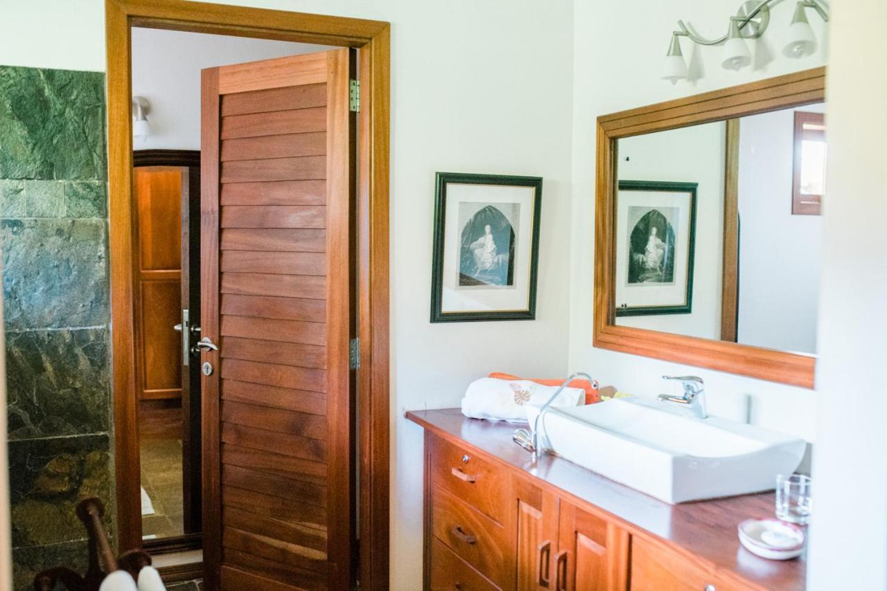 The River House Apartment Tamarin Exterior foto
